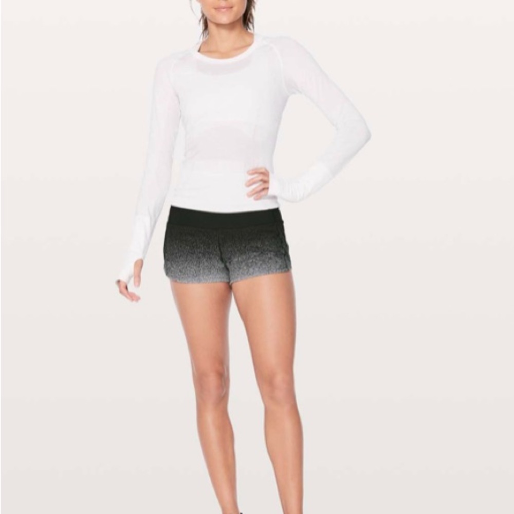 Lululemon Speed Up Short *2.5"
Ombre Speckle Stop Print Speed Short